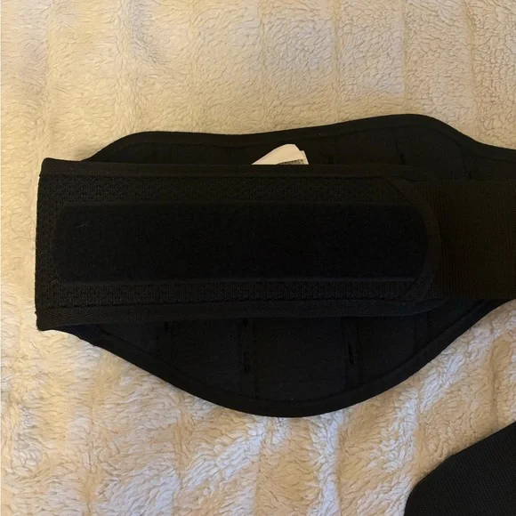 Nike Structured Weightlifting Belt - Picture 3 of 4